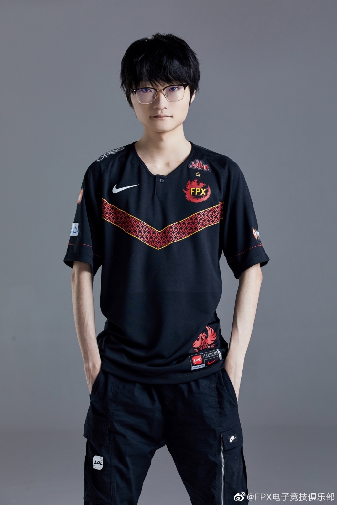 fpx战队春季赛定妆照合集