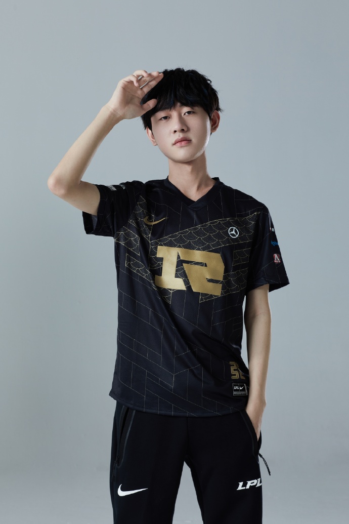 rng2021lpl春季赛定妆照
