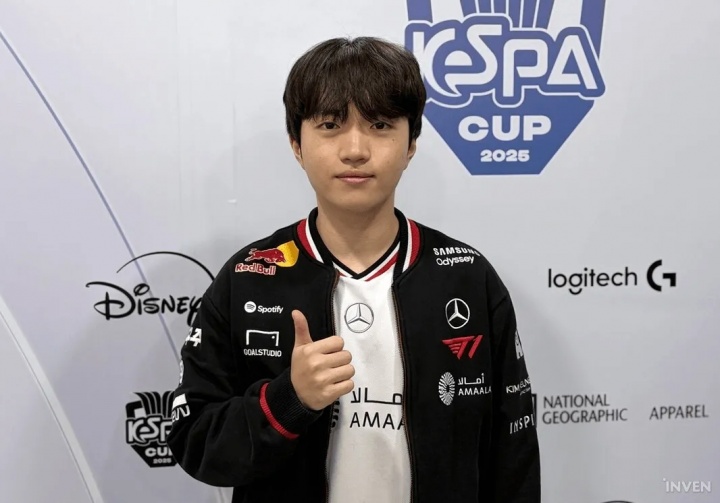 Keria:拿到巴德就觉得不会输 前两局BP差导致陷入劣势