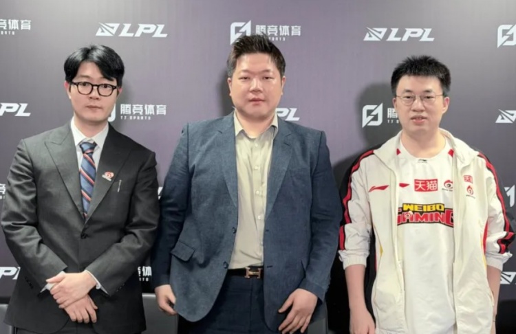 Xiaohu：队伍在对线期尽量不要失误，还有提升一下前期节奏