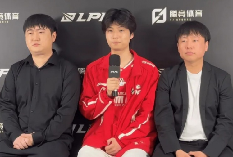 Monki夸奖队友们：我不管怎么指挥，Cube都愿意相信我
